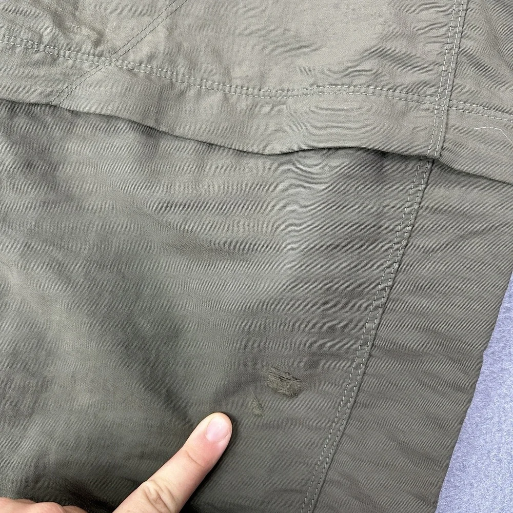 North Face Men's Medium Covertible Pants Green Nylon Zip Off Hike *flaw*